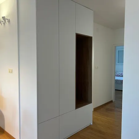 Modern Luci Апартаменти Спліт