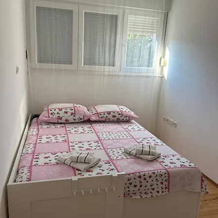Modern Luci Апартаменти Спліт